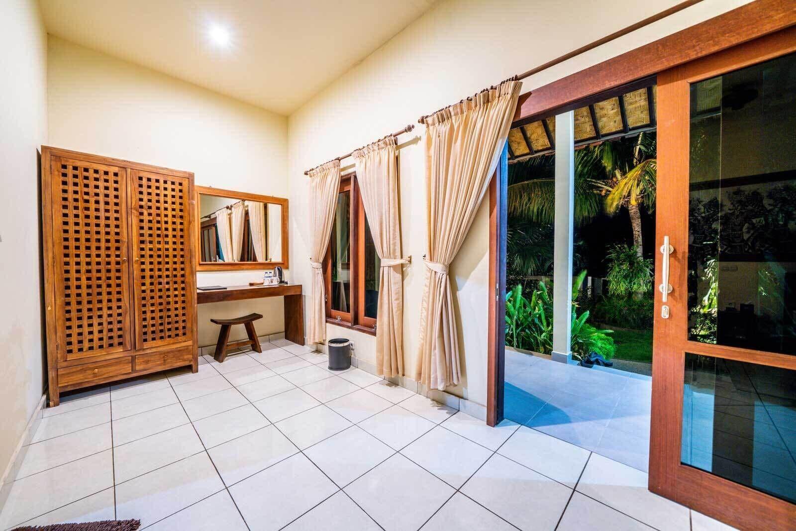 Ocean Sun Dive Resort Tulamben Esterno foto